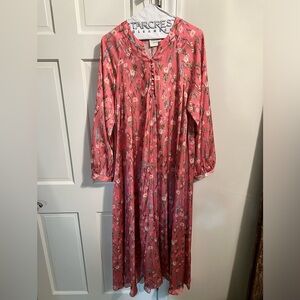 Freshly Dry Cleaned Hyacinth House Dress size L